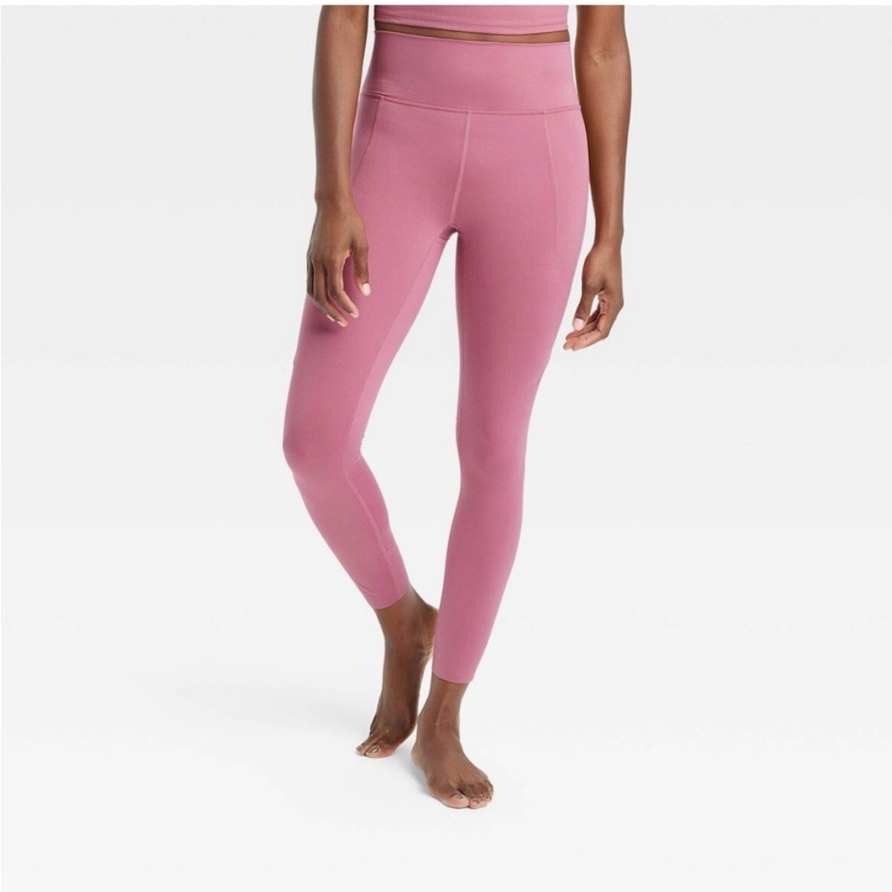 Clearance//NWT all in motion 7/8 leggings flex high rise.